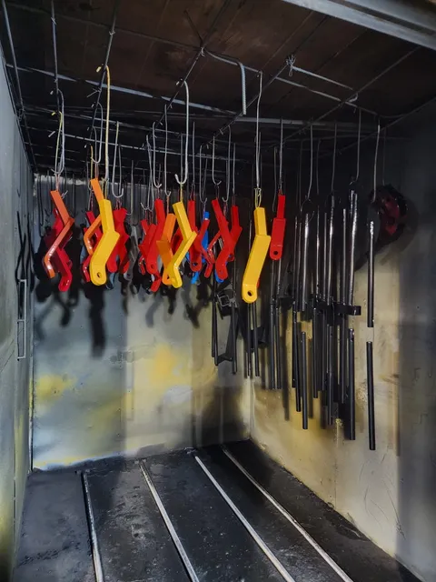Pintura electrostática — trabajo realizado por A&T
